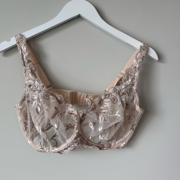 SOMA | Sensuous Lace Unlined Bra - Picture 1 of 6